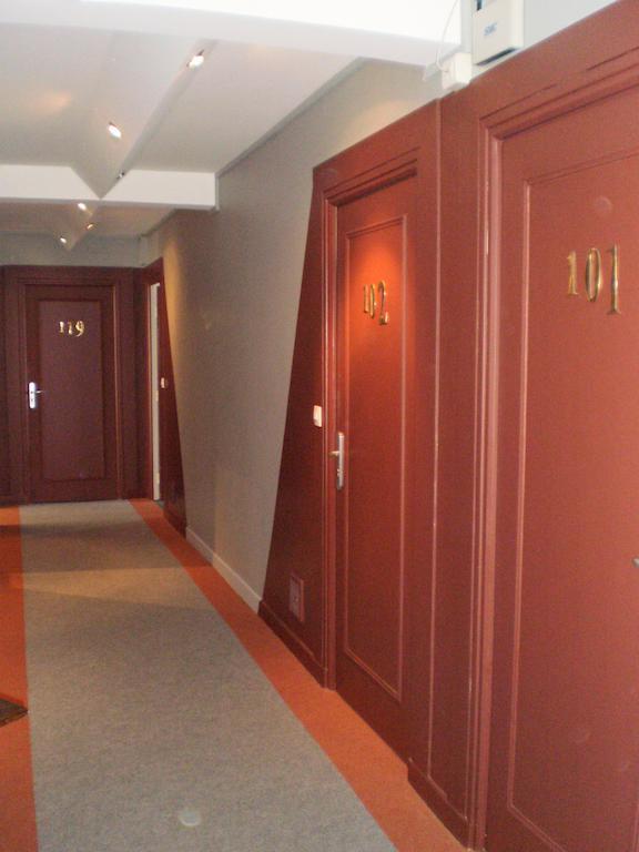 Hotel L Ander Saint-Flour  Rom bilde